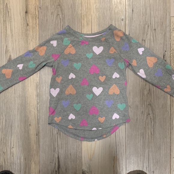 3T Valentine’s long sleeved shirts - Picture 4 of 5